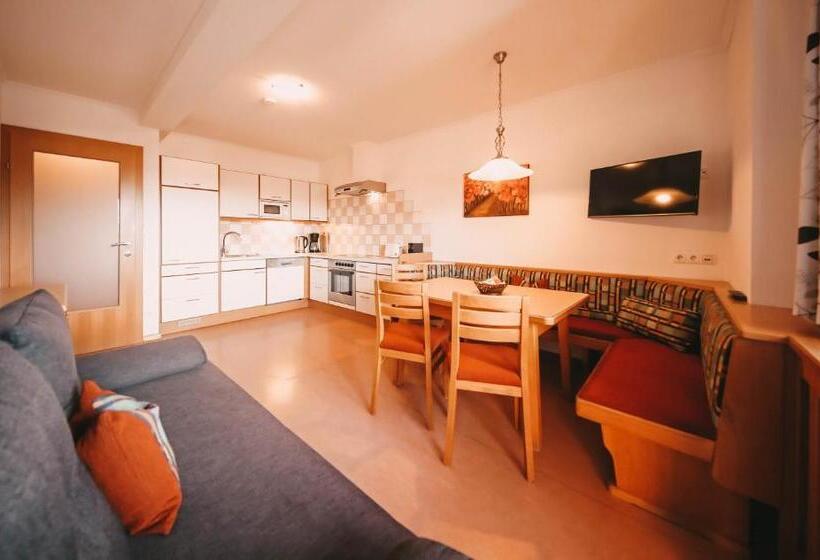 2 Sovrums Lägenhet, Posers Bergwelt B&b