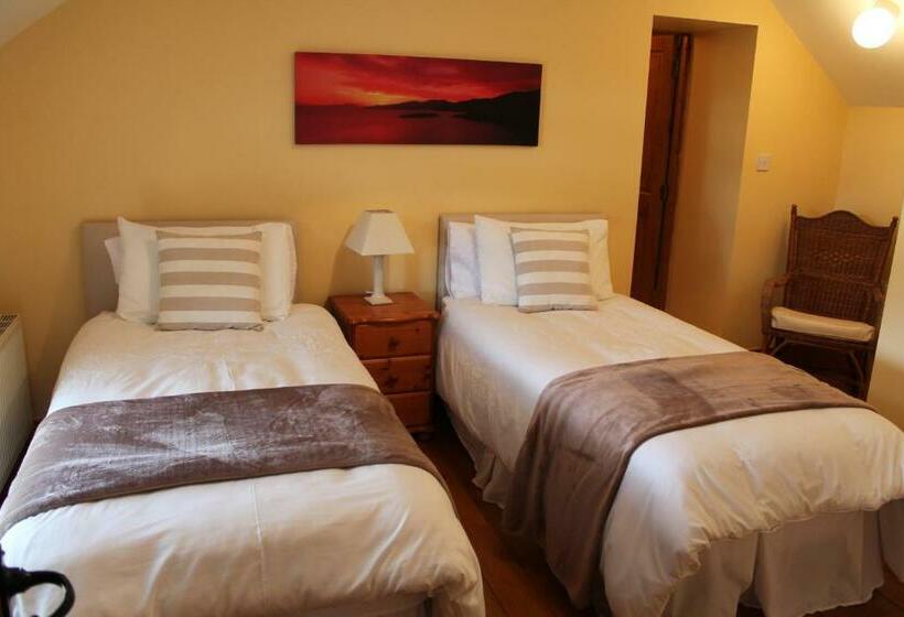 Номер Стандарт, Moynure House Boutique B&b & Separate Two Bedroom Chalet