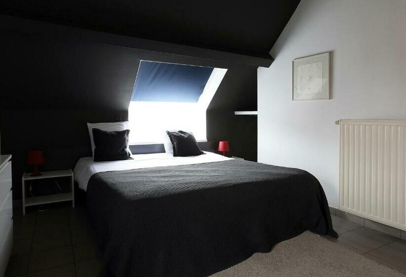غرفة قياسية ثلاثية, De Loft