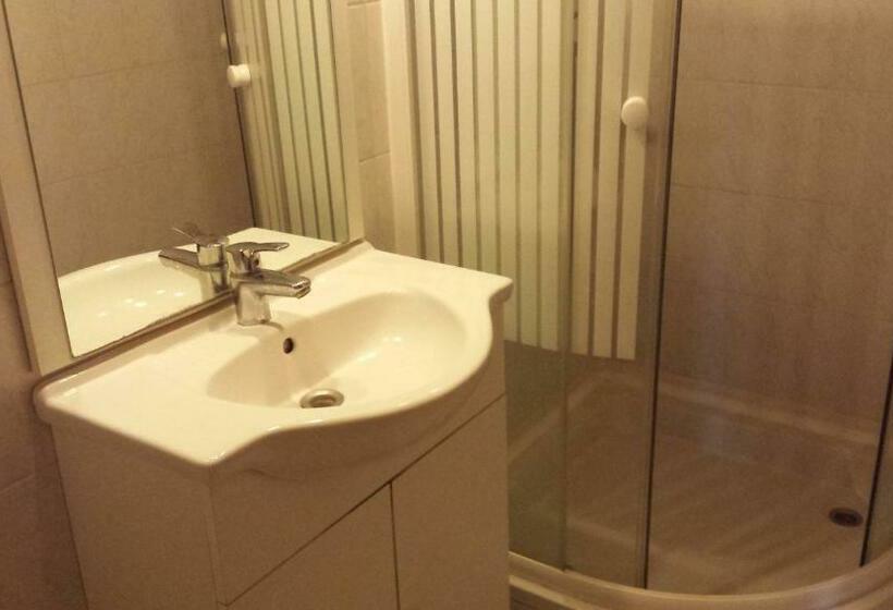 חדר סטנדרט, Kocsis Panzió és étterem