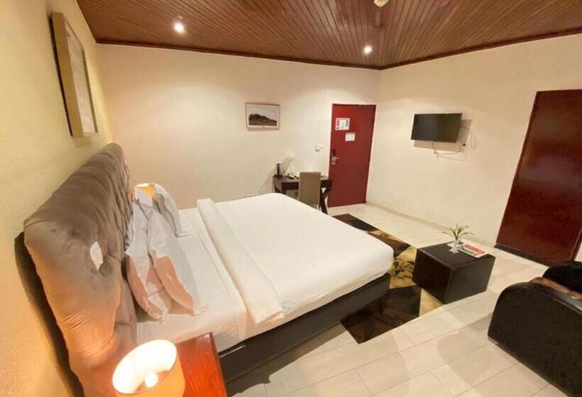 اتاق سوپریور, Fini Hotel Bobende