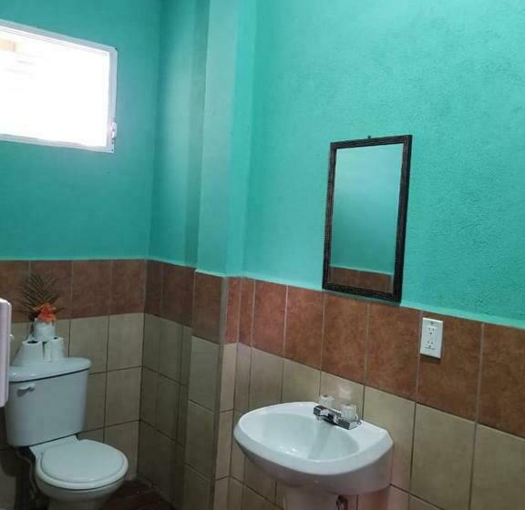 Номер Economy Индивидуальный, Saint Charles Inn, Belize Central America