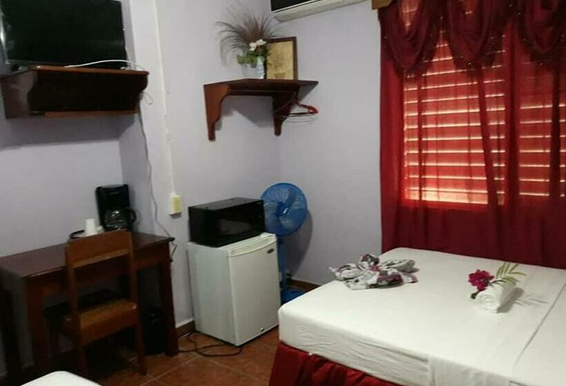 Номер Economy, Saint Charles Inn, Belize Central America