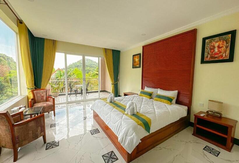 غرفة قياسية مزوَّدة بشُرفة, Summer Resort
