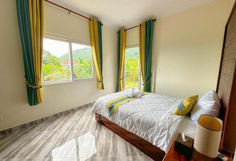 Quarto Economy, Summer Resort