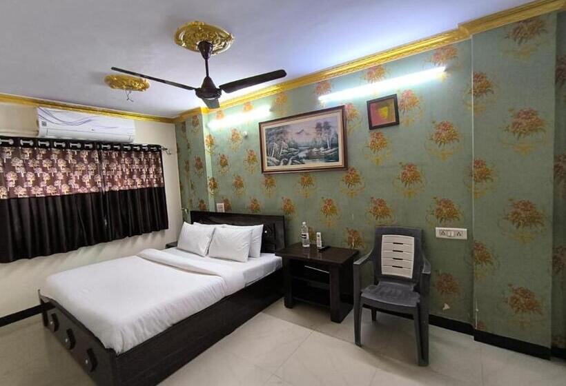 Номер Стандарт, K K Residency