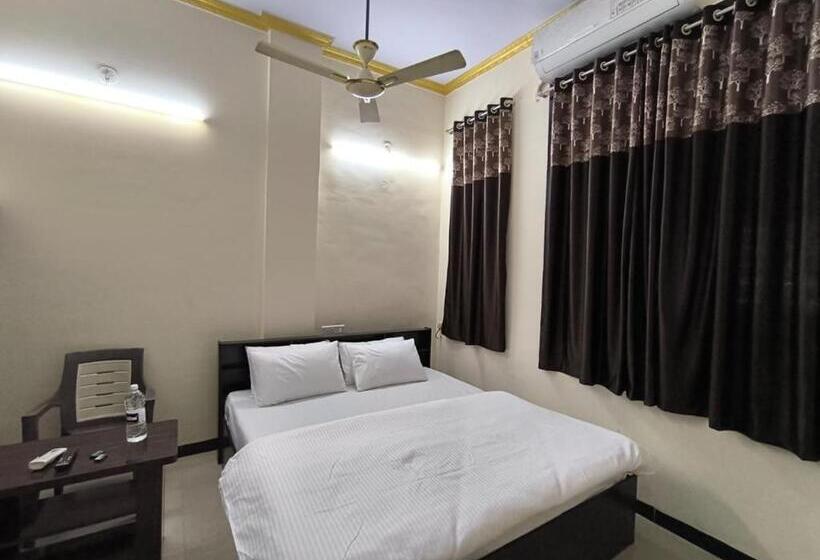 Номер Стандарт, K K Residency