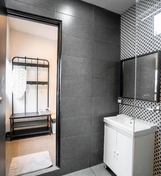 اتاق استاندارد چهار تخته, Chulia Heritage Studio