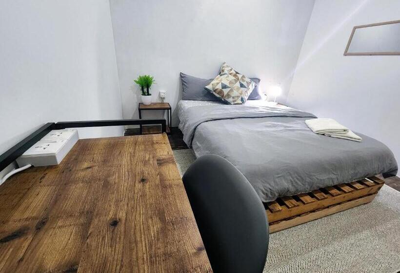غرفة ديلوكس, Upspot Kuching Waterfront Premium Hostel