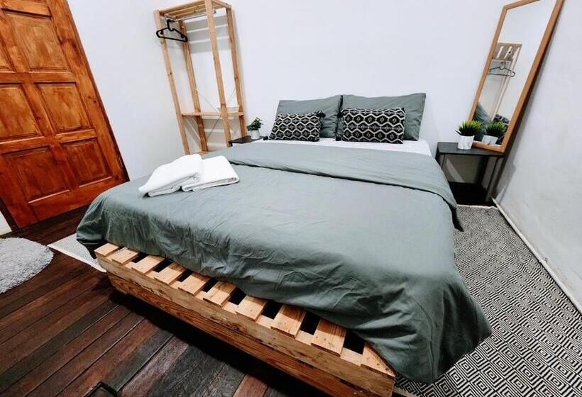 غرفة إقتصادية, Upspot Kuching Waterfront Premium Hostel