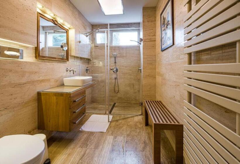 Апартаменты 2 Спальни, Káli Art Inn