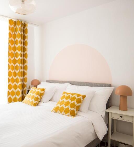 Люкс 2 Спальни, Marché 28 Guesthouse