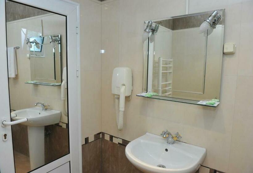 Полулюкс, Eros Motel