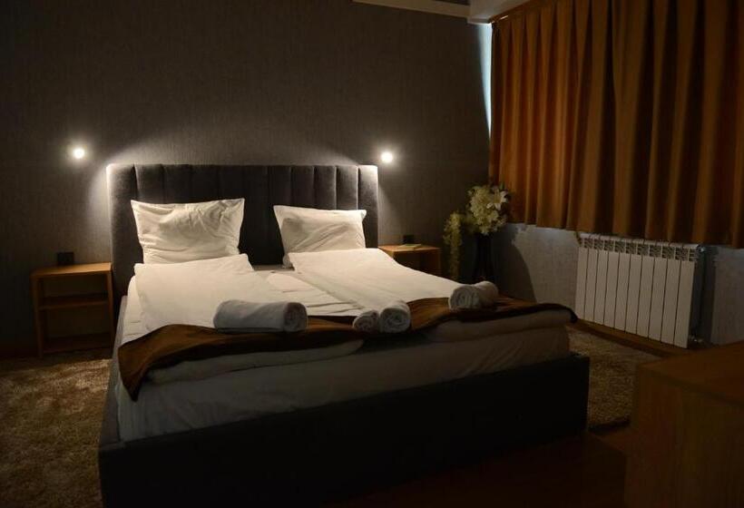 Апартаменты Deluxe 1 Спальня, Family Hotel Gotse Delchev