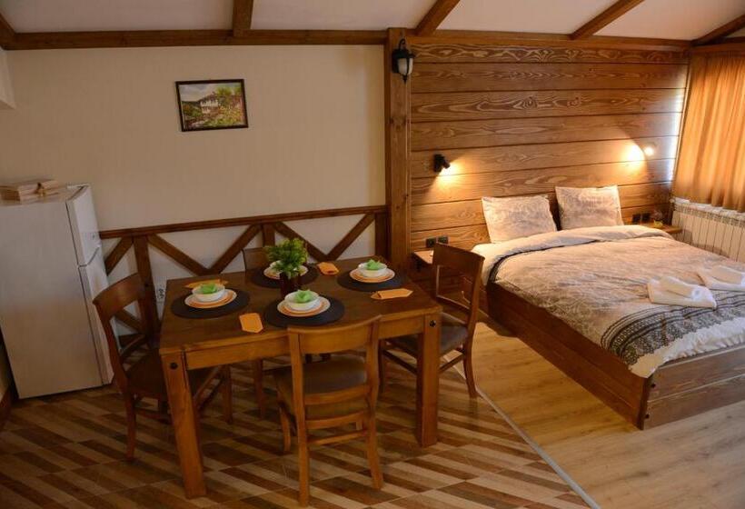 デラックススタジオ, Family Hotel Gotse Delchev