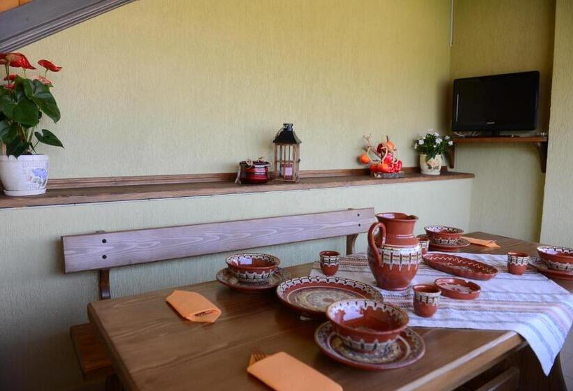 デラックススタジオ, Family Hotel Gotse Delchev