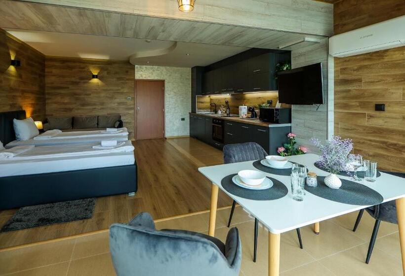Студия Стандарт, Family Hotel Gotse Delchev