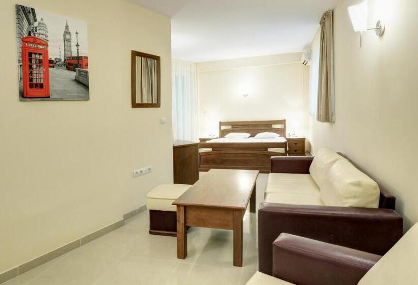 Студия Стандарт, Family Hotel Jupiter