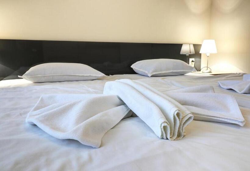 Студия Стандарт, Family Hotel Jupiter