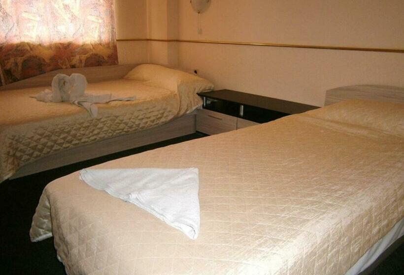 Номер Стандарт Вид на Море, Family Hotel White House