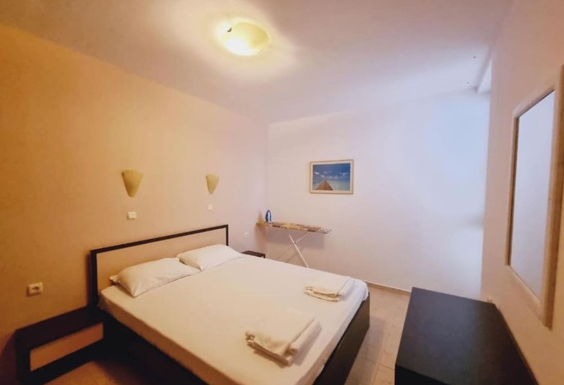 דירת שני חדרים, Breeze Apart Complex