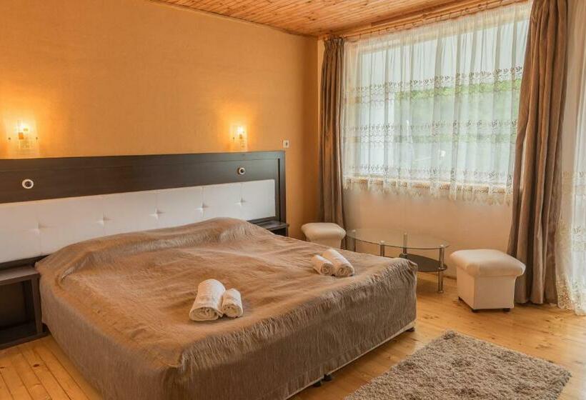 Номер Deluxe, Paradise Place