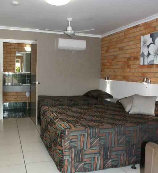 Quarto Triplo Estandar, Emerald Highlands Motel