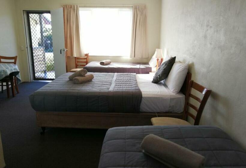 غرفة قياسية رباعية, Wintersun Gardens Motel