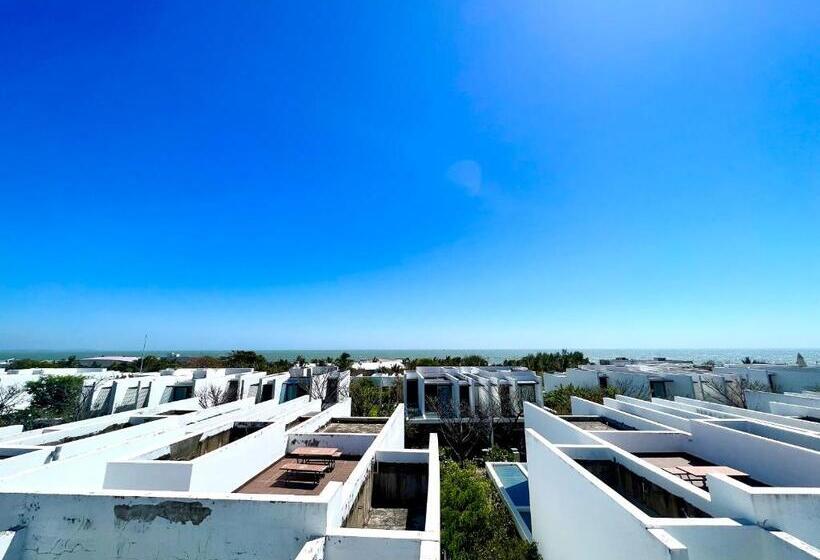اتاق استاندارد با بالکن, Luxury Villa 01   Relax   Fun   Near Vung Tau