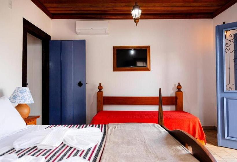 Quarto Triplo Estandar, Pouso Du Ferreiro