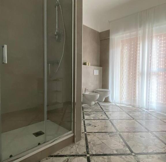 اتاق لوکس چهار تخته, Quintino Sella Suites