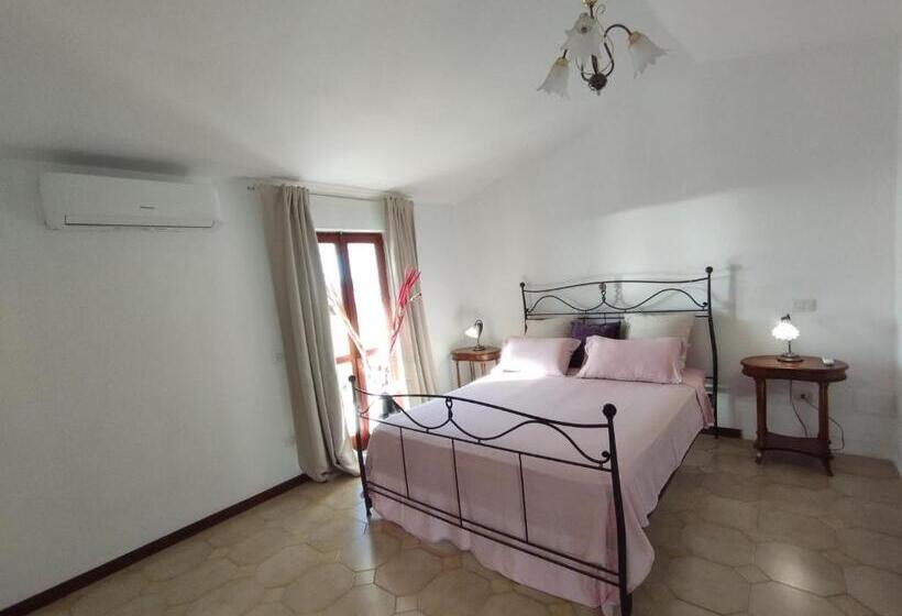 اتاق استاندارد سه نفره, B&b Il Castello .con Balcone Vista Mare