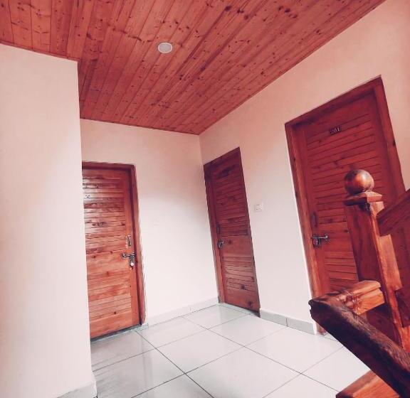 디럭스 룸, Seven Heaven Manali Scenic Mountain View Luxury Villa, Manali