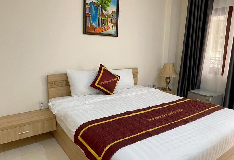 Standard Room, Nguyễn Quyền