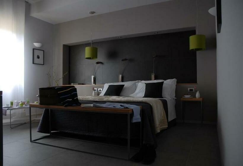 غرفة قياسية ثلاثية, B&b Habita