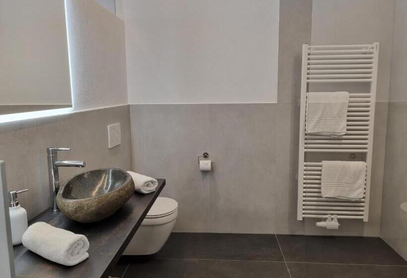 带露台的小型套房, Appartements Graf Hartwig