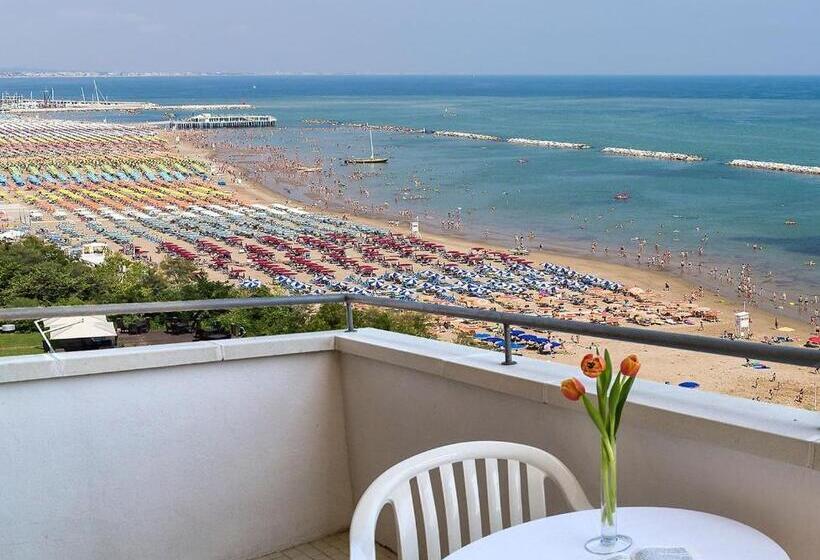 Четырехместный Номер Стандарт Вид на Море, Promenade