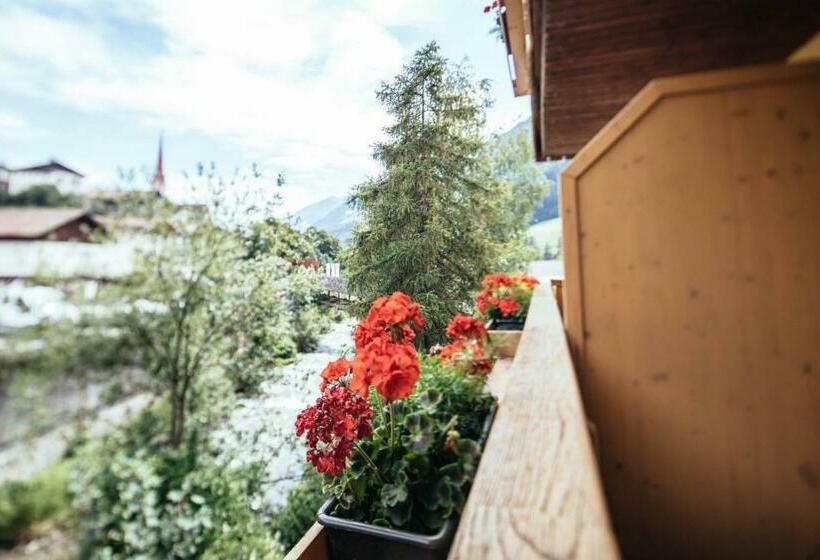 Номер Стандарт с Балконом, Tirolerhof