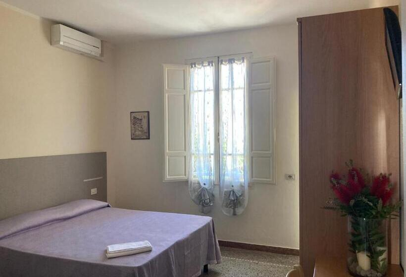 Номер Стандарт Трехместный, Verdesolemare