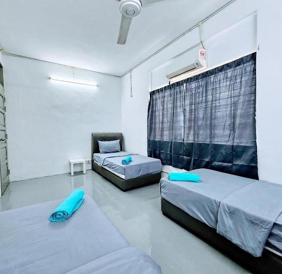 Трехместный Номер Стандарт Совместная Ванная, Panchor 6 Hostel