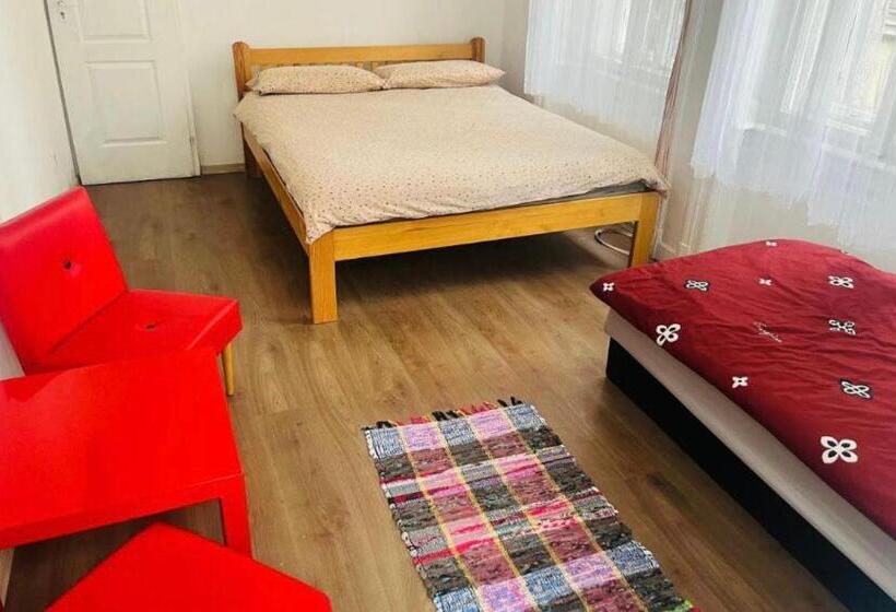 デラックスルーム, Doxie Rooms And Beds