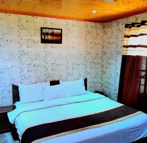 Номер Deluxe, Sheesha Residency , Srinagar