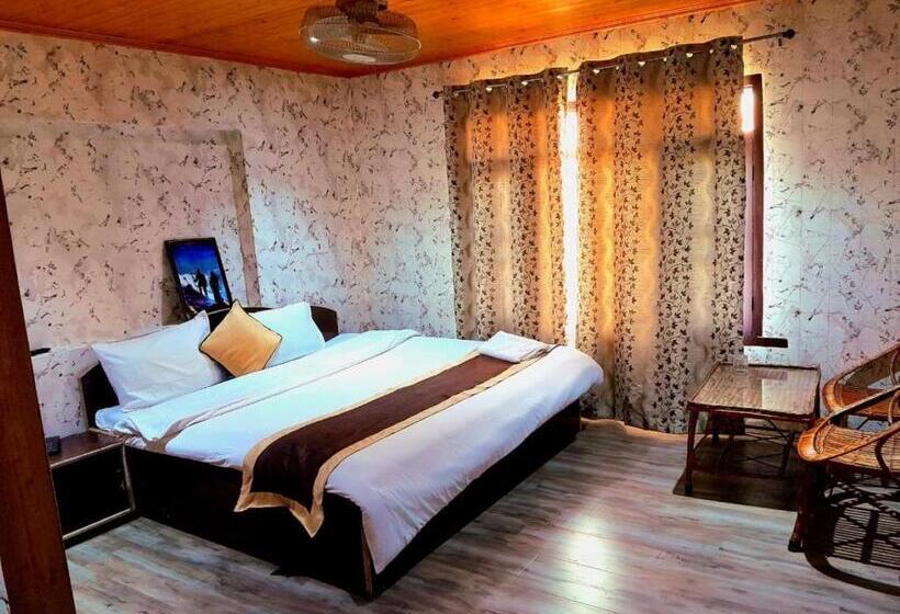 Номер Deluxe, Sheesha Residency , Srinagar