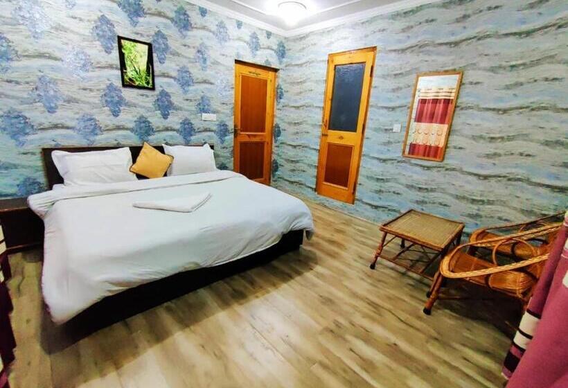 Номер Deluxe, Sheesha Residency , Srinagar