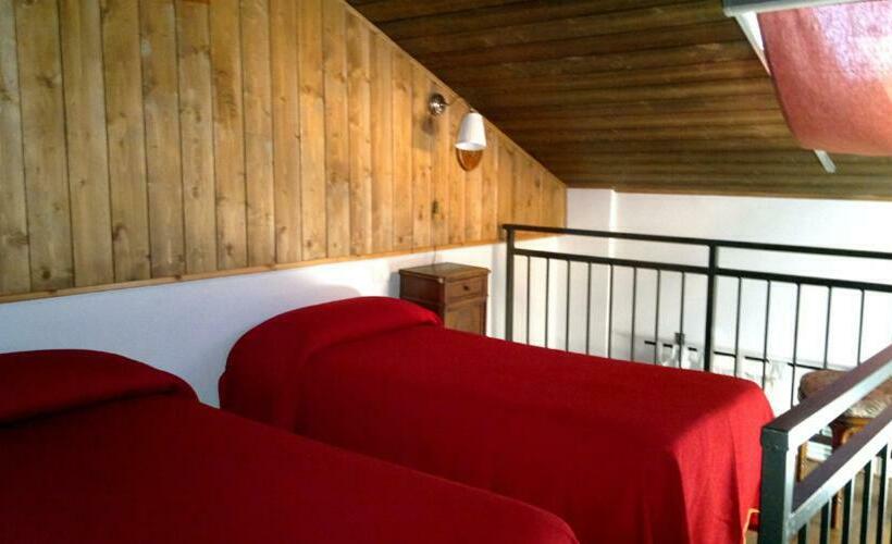 اتاق استاندارد چهار تخته, Casa Tavasso