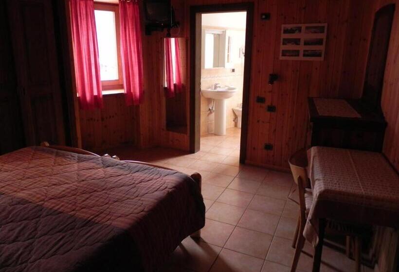 اتاق استاندارد سه نفره, Le Vieux Rascard Chambres D Hotes
