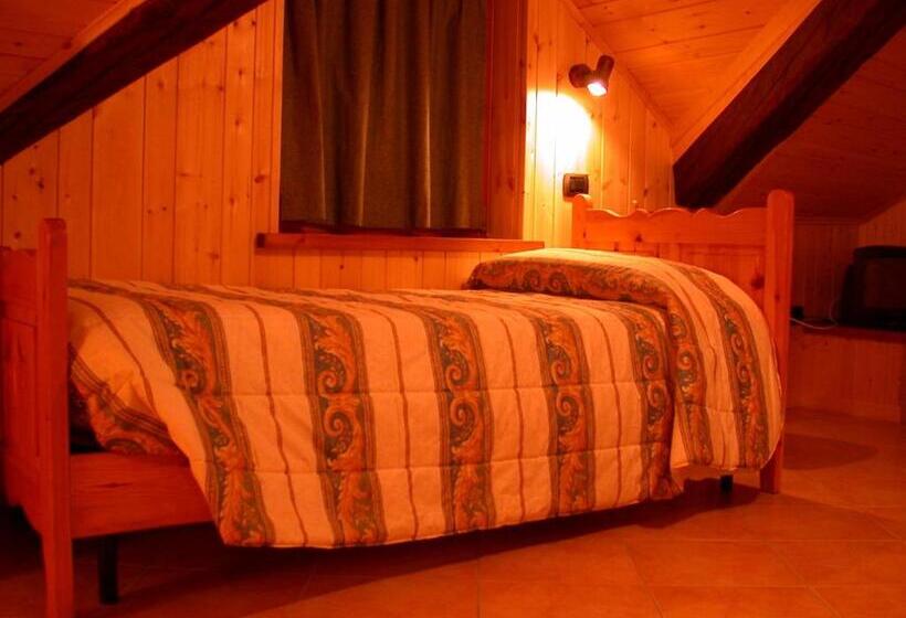 اتاق استاندارد چهار تخته, Le Vieux Rascard Chambres D Hotes