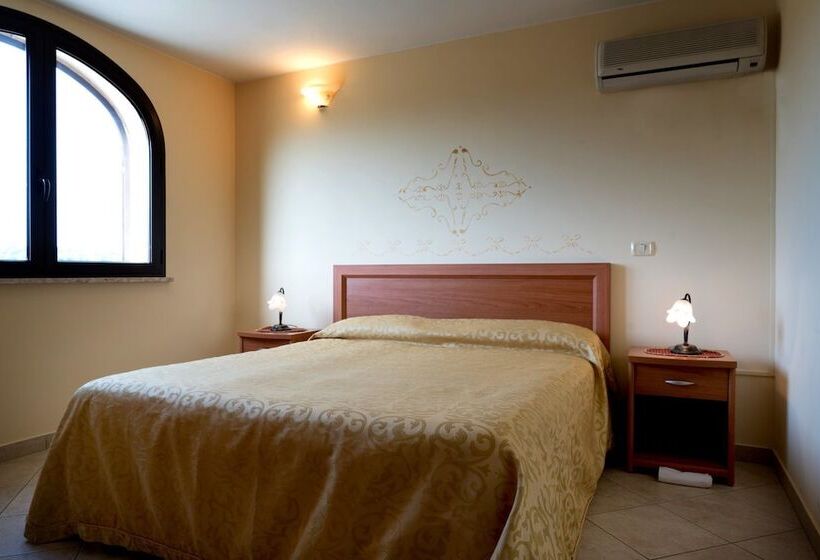 Апартаменты 3 Спальни, Salento