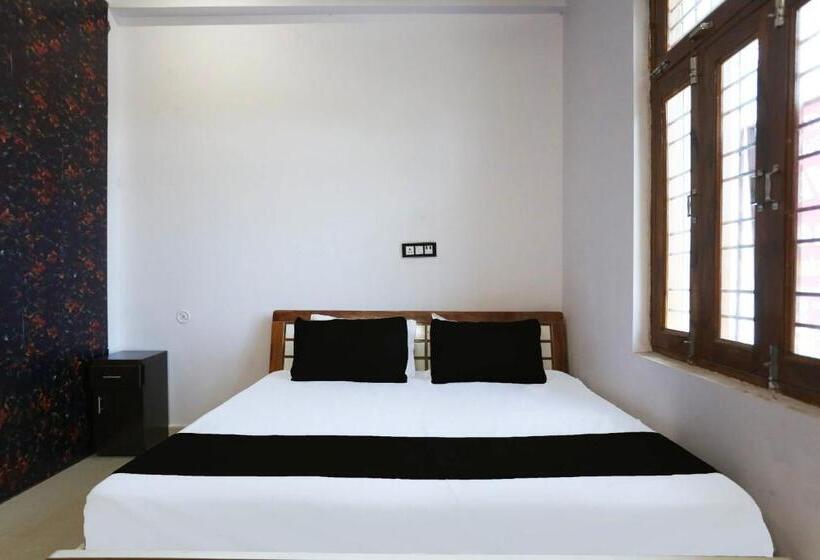 Трехместный Номер Классика, Oyo Flagship Hotel Royal Palace