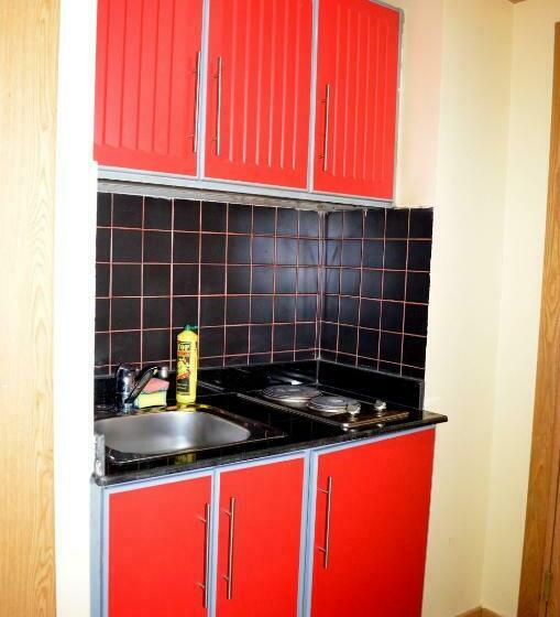 Studio Standard, Al Thill